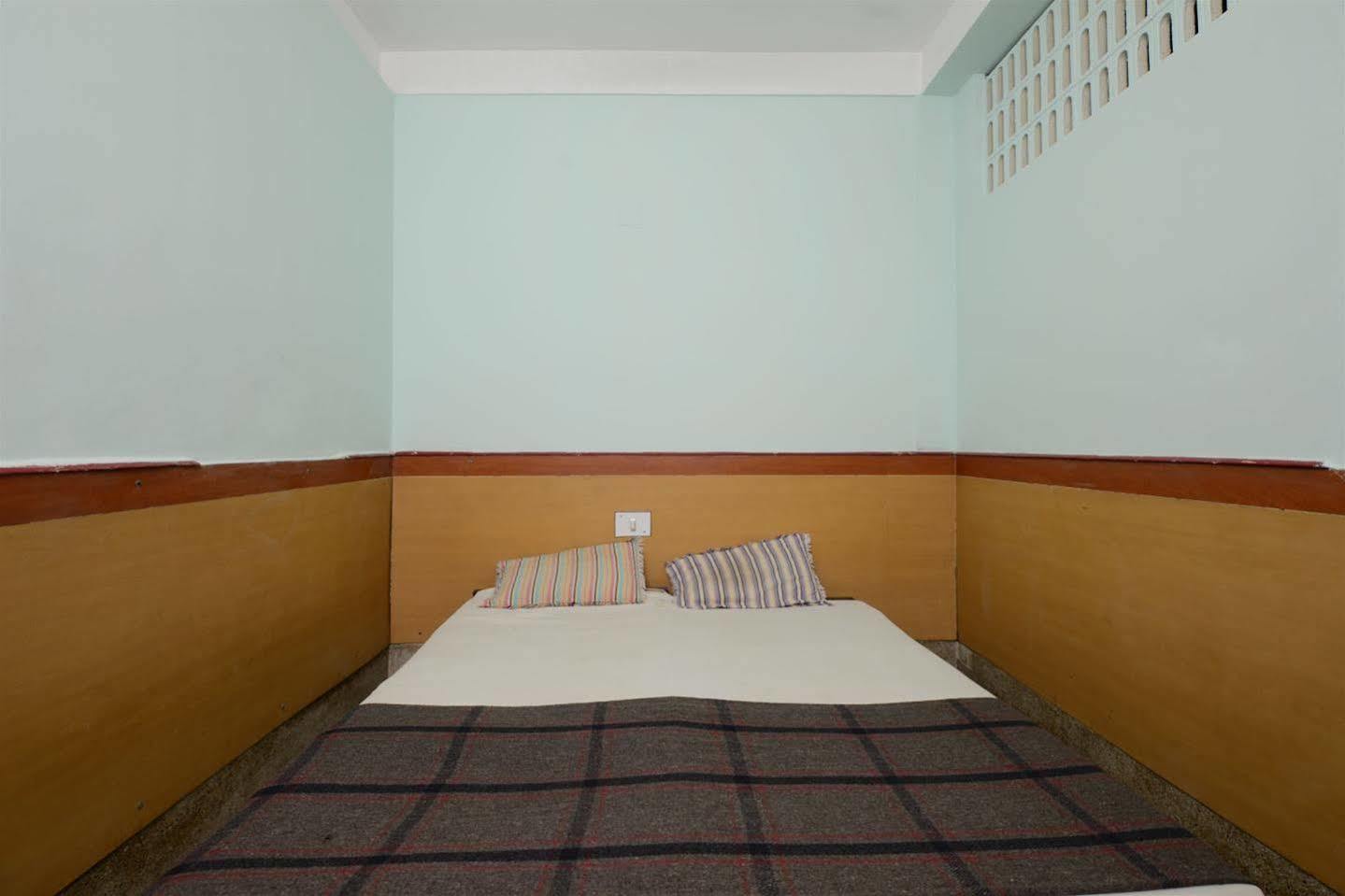 Hotel Janpath Μπουμπάνεσβαρ Εξωτερικό φωτογραφία